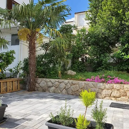 Vila Beleca Krk - Apartments Rest & Sea Krk Town Kültér fotó